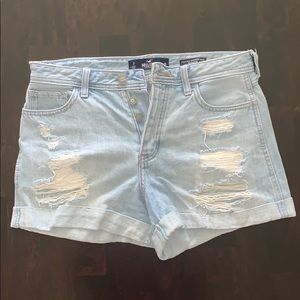 Hollister High-Rise Boyfriend Shorts